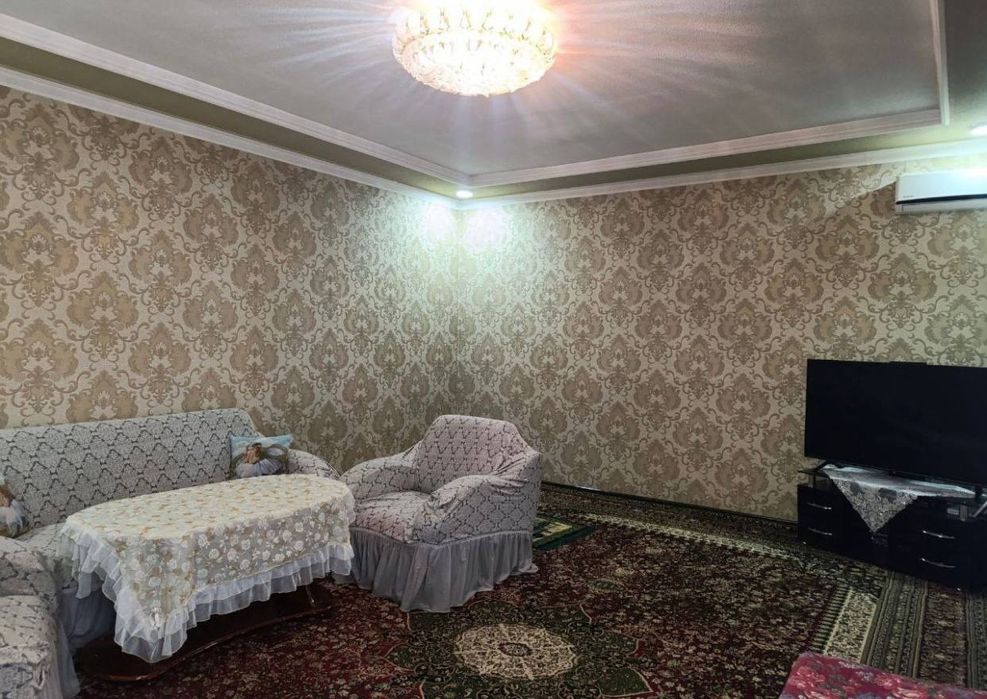 Xovli srochna sotiladi Shayxontoxur Shofoyiz maxalla 2,3 sotx 4+1 xona