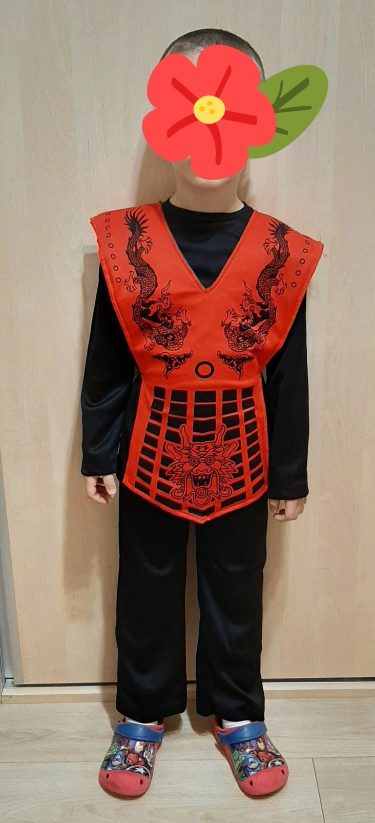 Costum de samurai / luptător, mărimea 4 ani, pentru Halloween