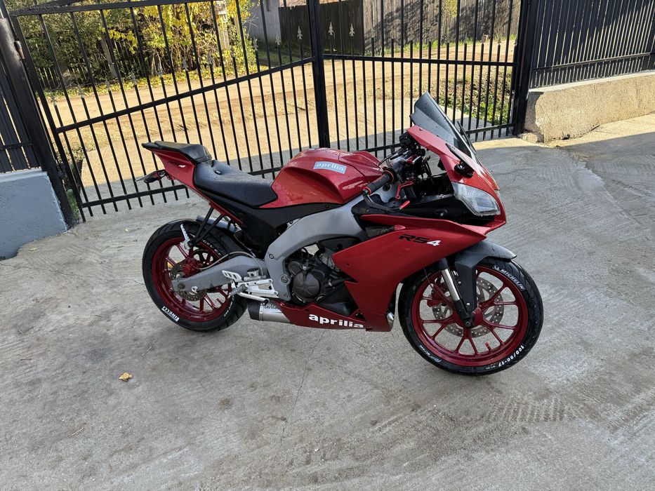 Aprilia rs4 125