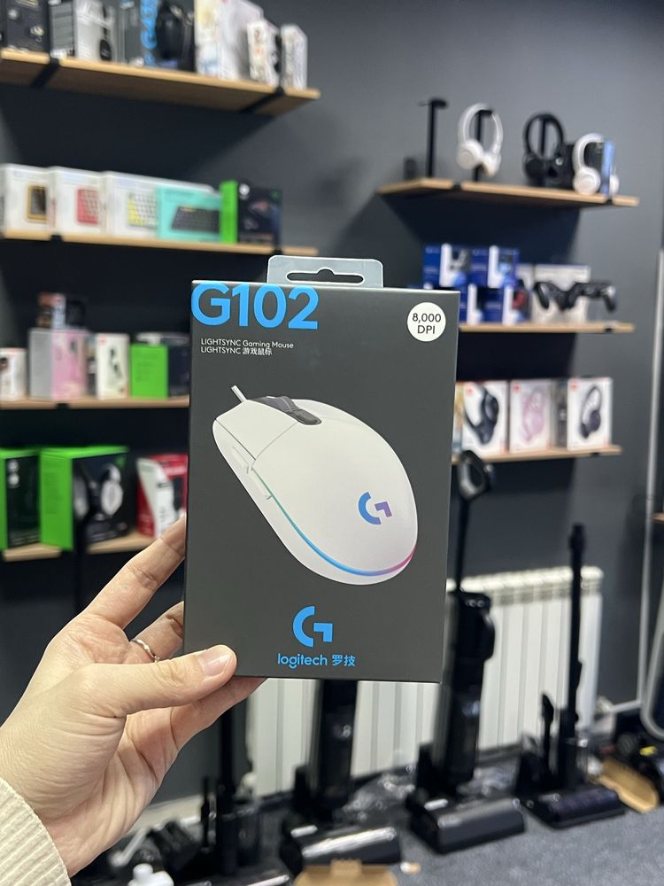 Мышь Logitech G102 Lightsync белый
