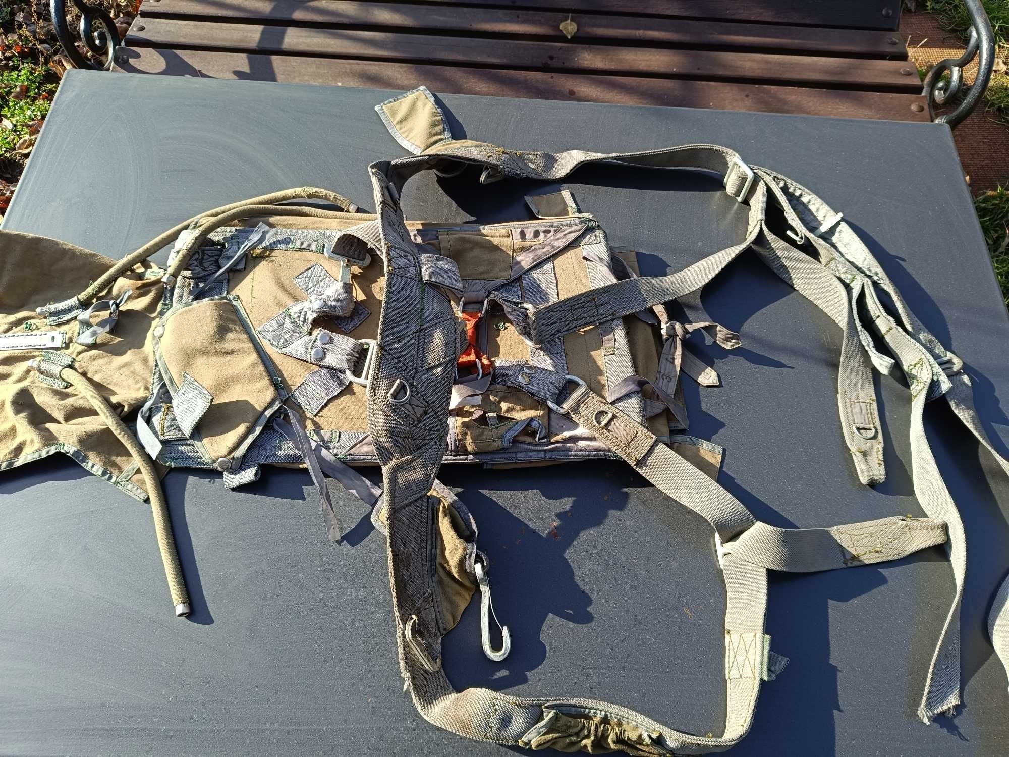 Стара военна раница за парашут УП-9