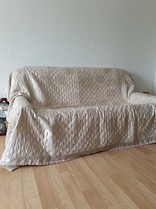 Продам старый диван производство Украина.25 тыс тенге.