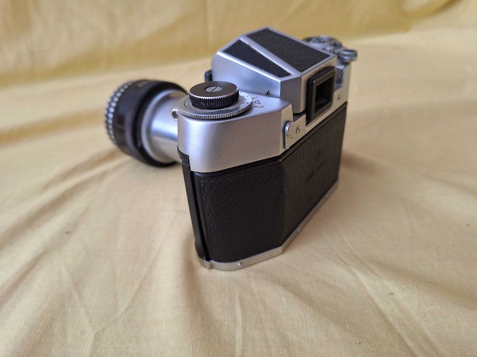 Aparat foto vechi EXA 1a IHAGEE DDR din DRESDA CU INEL MACRO