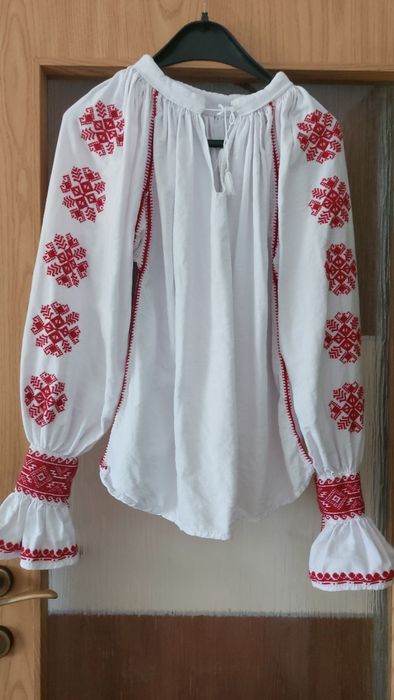 Camasa traditionala de bihor  cusuta manual
