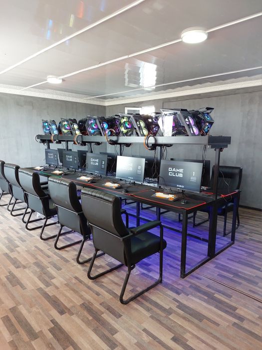 Game club uchun kompyuterlar 10 dona kamplekt stol stul set mantaj