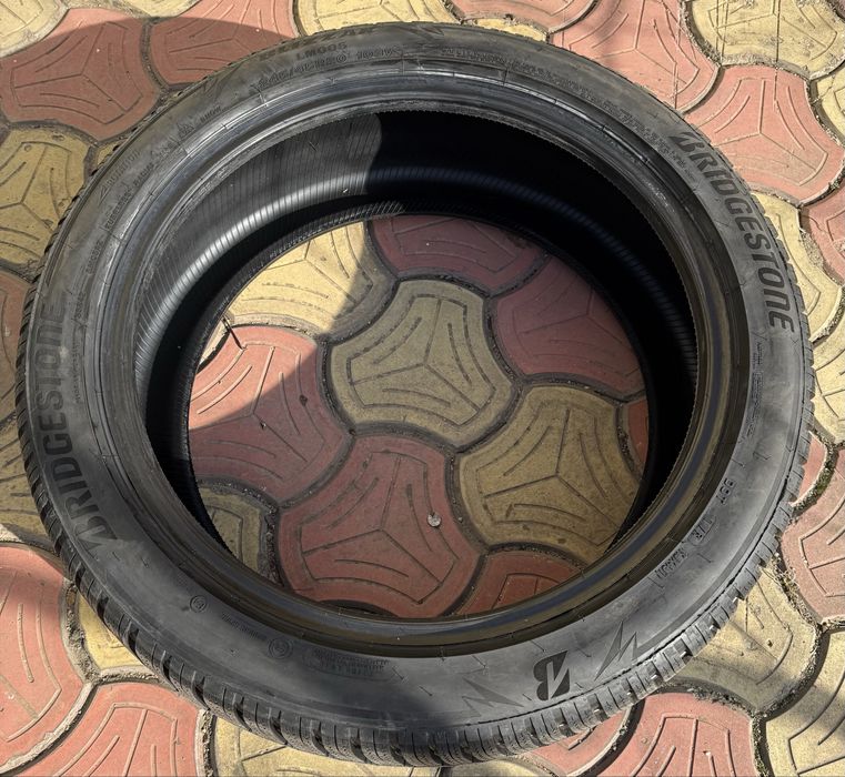 Anvelope iarna brigestone blizzak LM005 245/45/20