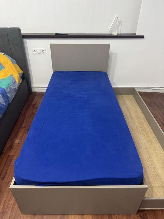 Pat Ikea cu saltea 90x200 inclusa si pat detasabil pentru oaspeti