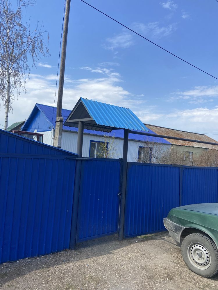 Продом дом в пригороди