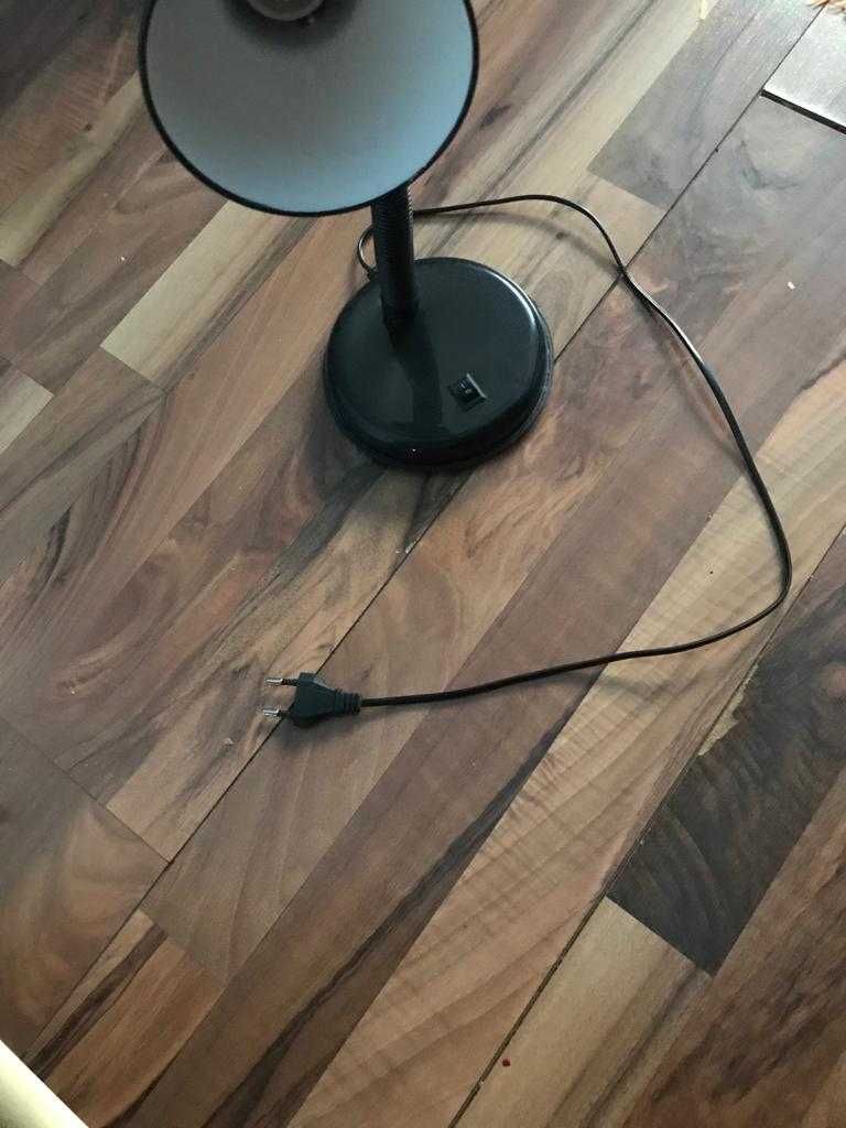 Vand lampa pentru birou inteligenta!