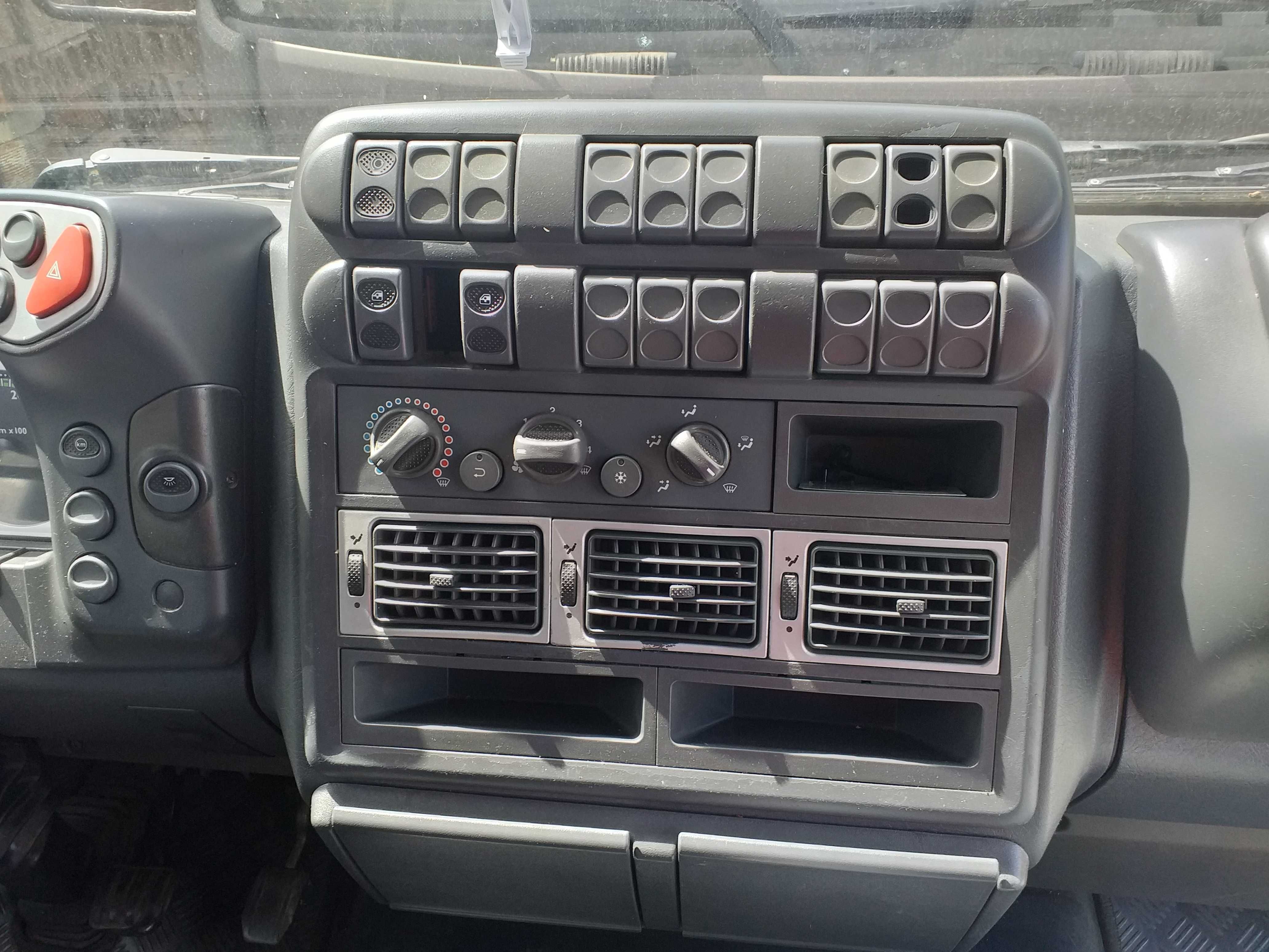 Iveco 120E24 Eurocargo
