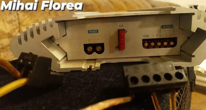 Amplificator  auto Infinity Kappa 102 a muzica