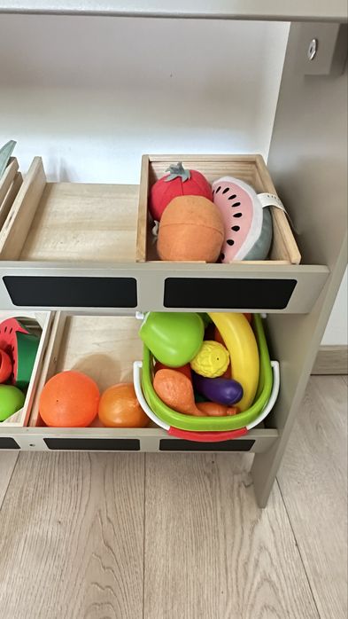 Magazin alimentar Little Dutch + cantar, legume si fructe suplimentar