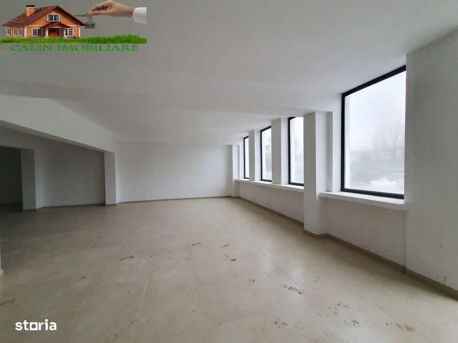 DE INCHIRIAT Showroom / Birouri 85mp, 125mp 8,5 euro Calea Chisinaului