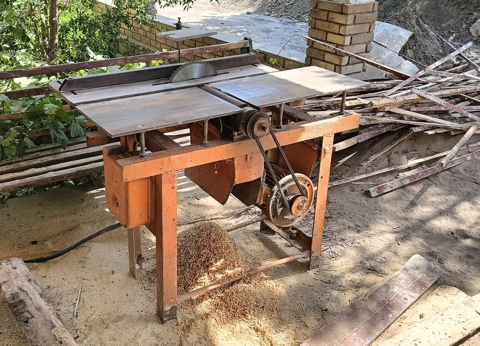 Столярный станок сотилади