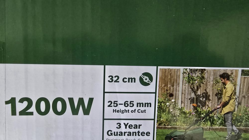 Masina de tuns gazon/iarba electrica Bosch EasyRotak 32-235