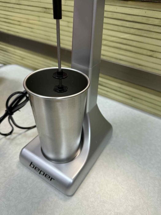 Уред за приготвяне на фрапе Beper
