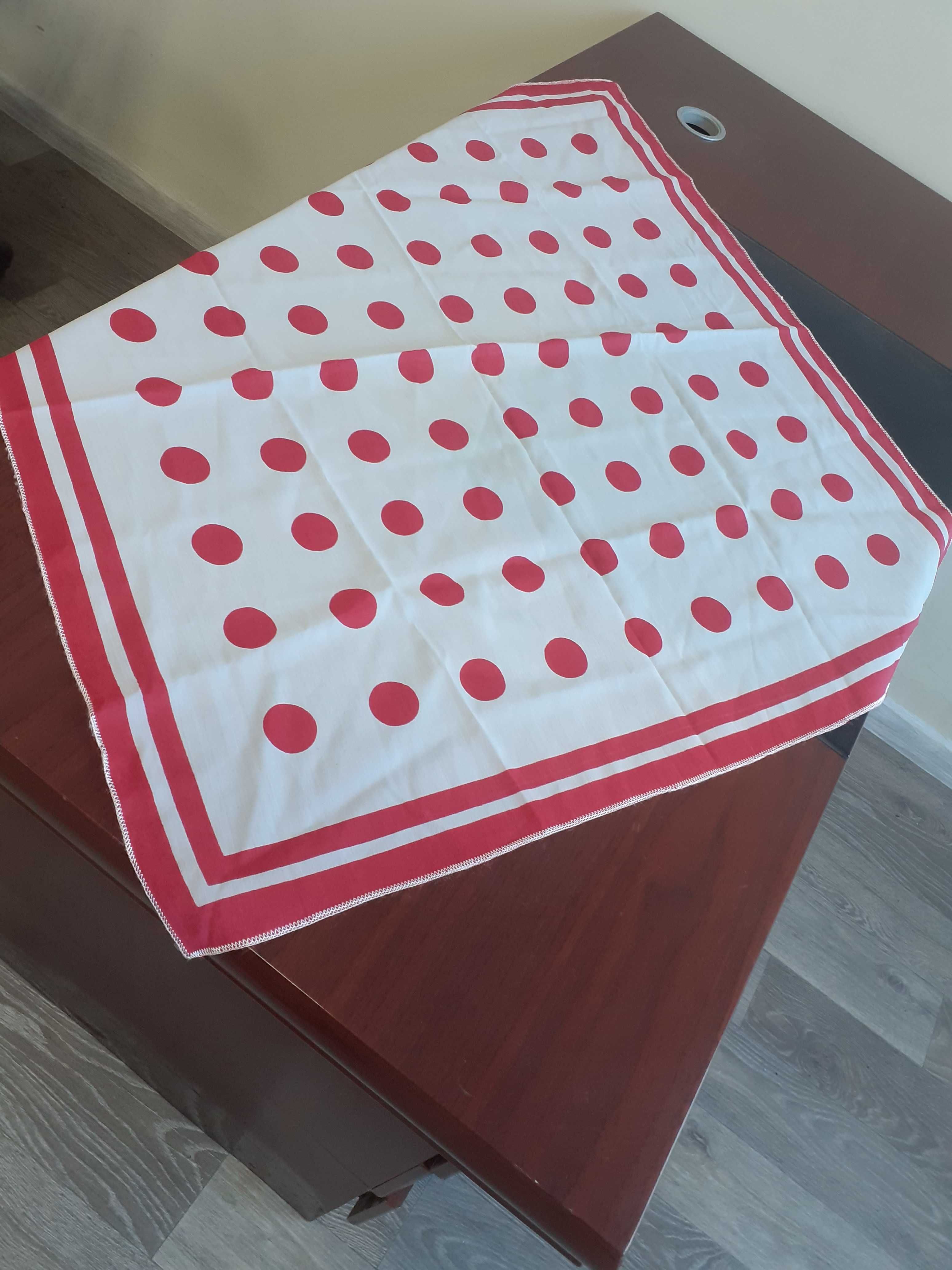 Продам броши из натурального полудрагоценного камня,недорого!