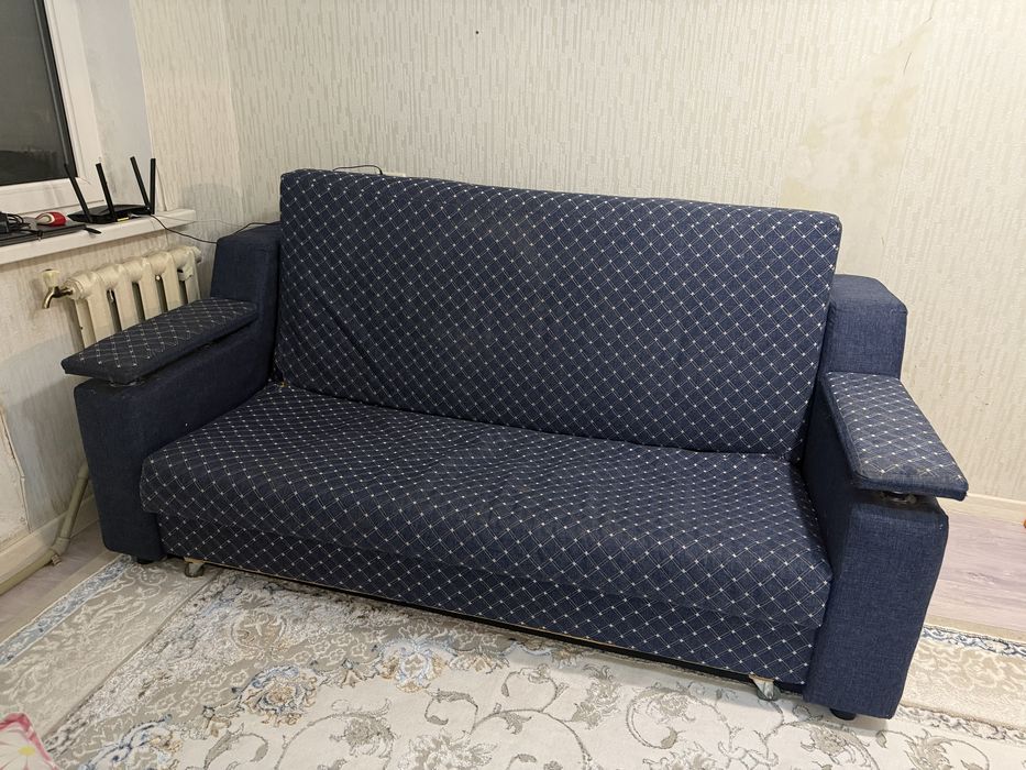 Диван продам срочно