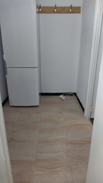 Închiriez garsonieră