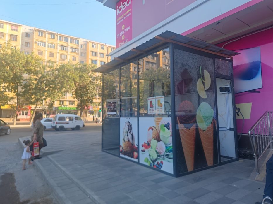 Продается будка из алюминиевого профиля.