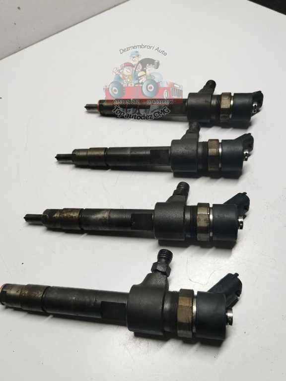 Injector Opel Zafira B 1.9 CDTi Z19DT Astra H injectoare dezmembrez