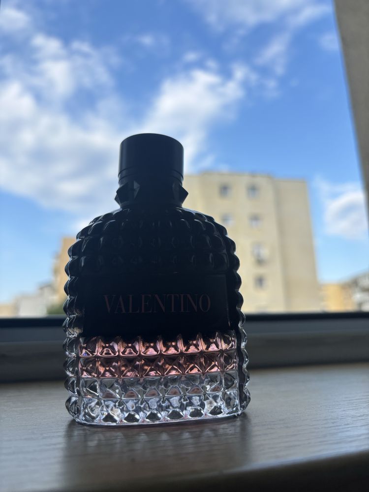 Vand parfum Valentino!!