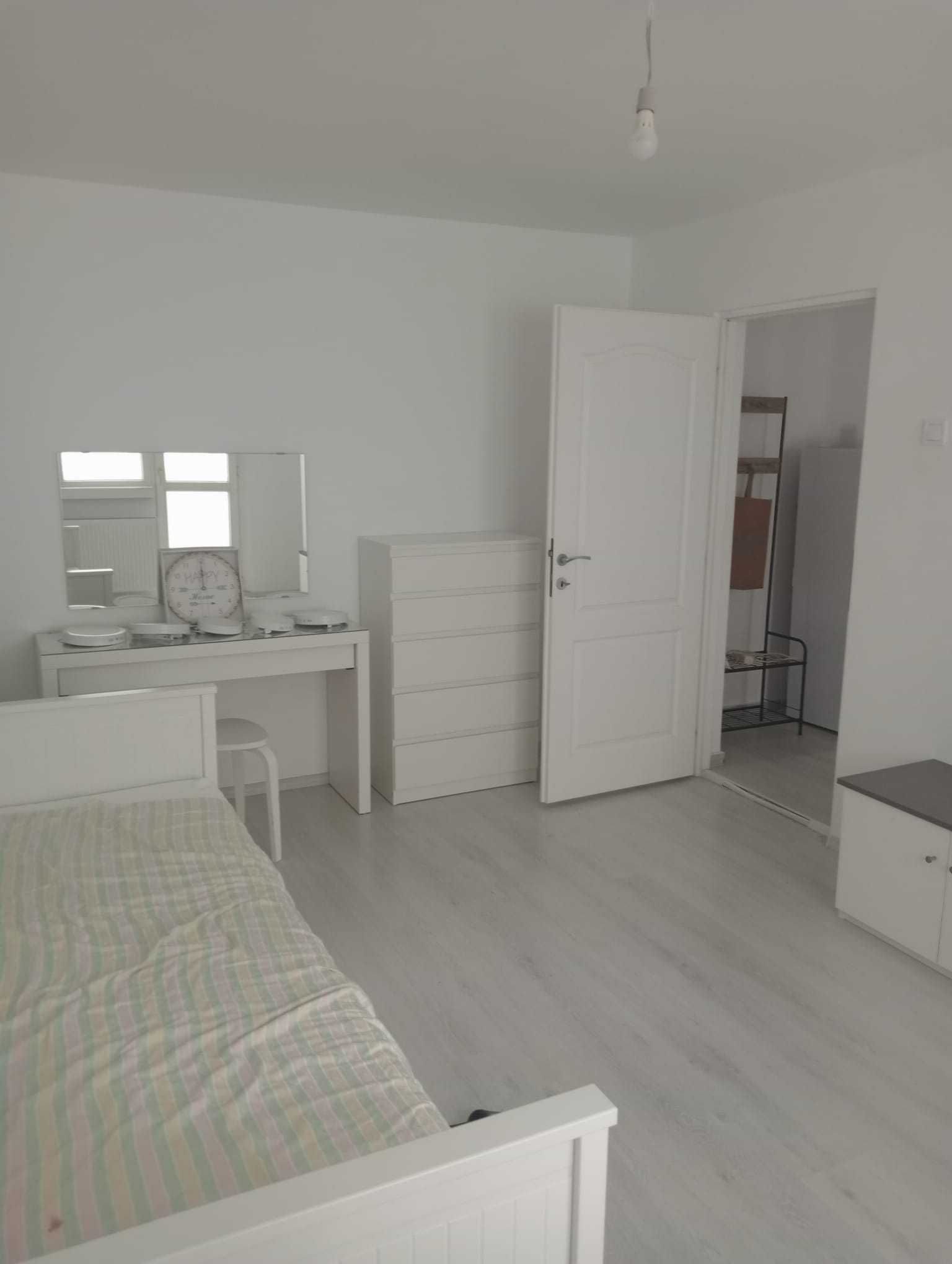 Apartament de inchiriat