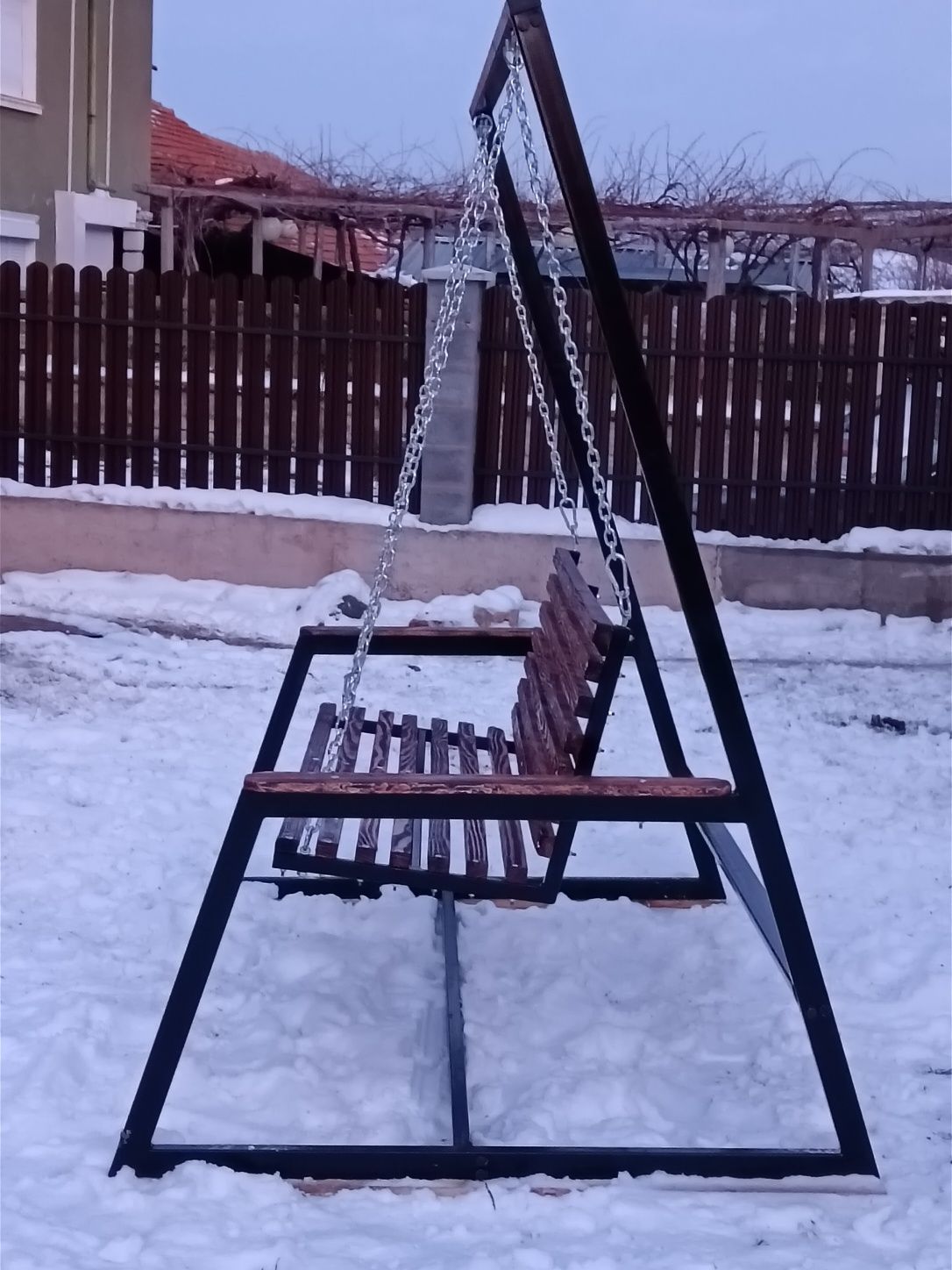 Градинска люлка .