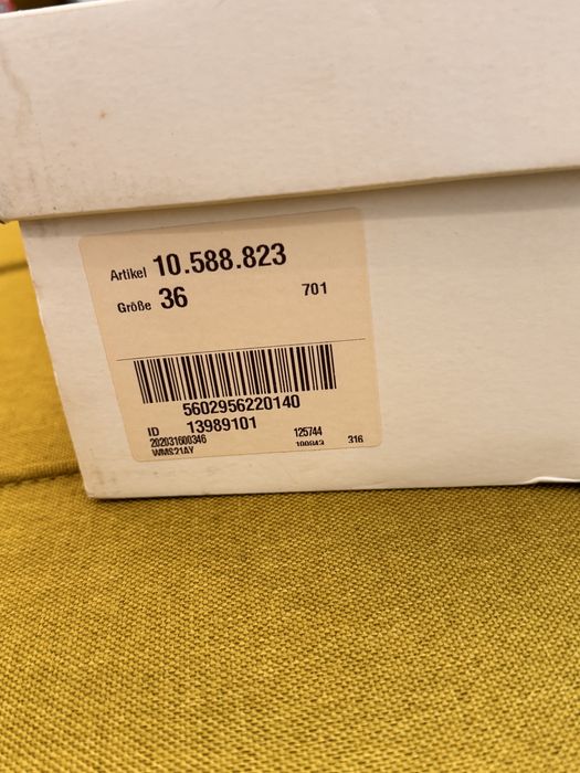 Vând/Schimb Ghete, Bocanci de iarna marimea 36 in cutia lor originală