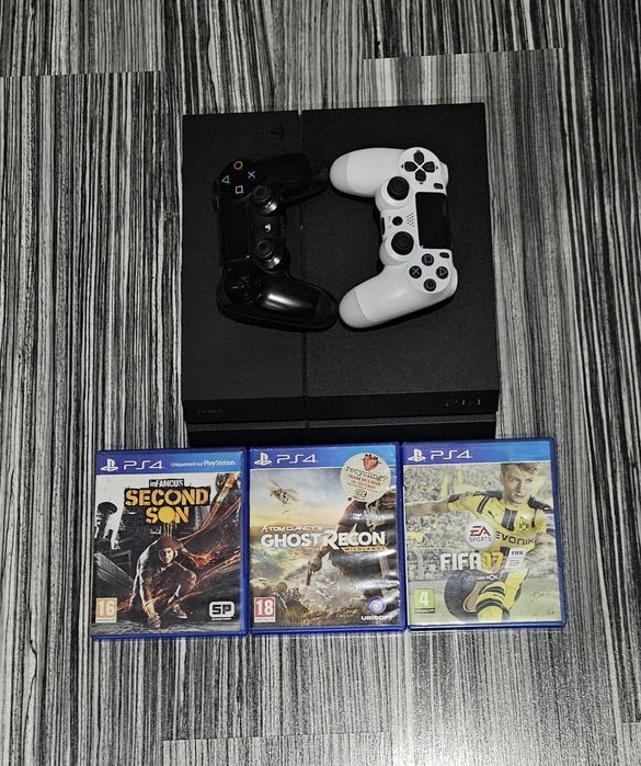 Consola Sony ps 4+3 jocuri