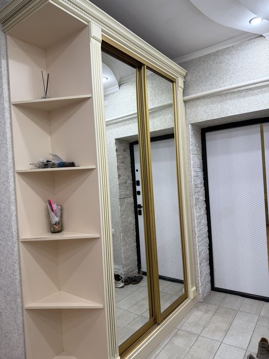 Шкаф для прихожей