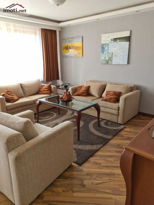 Дава се под наем Тристаен апартамент в Пловдив, Център - 120 кв.м за 700 € - Снимка #8