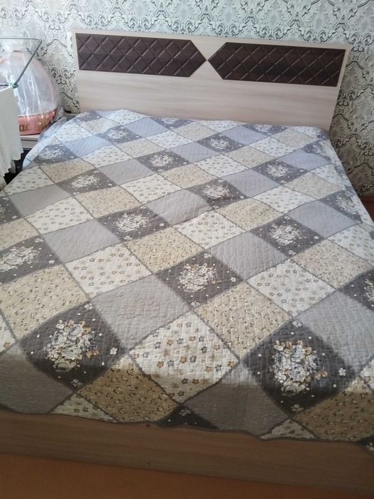 Продам спальный кровать