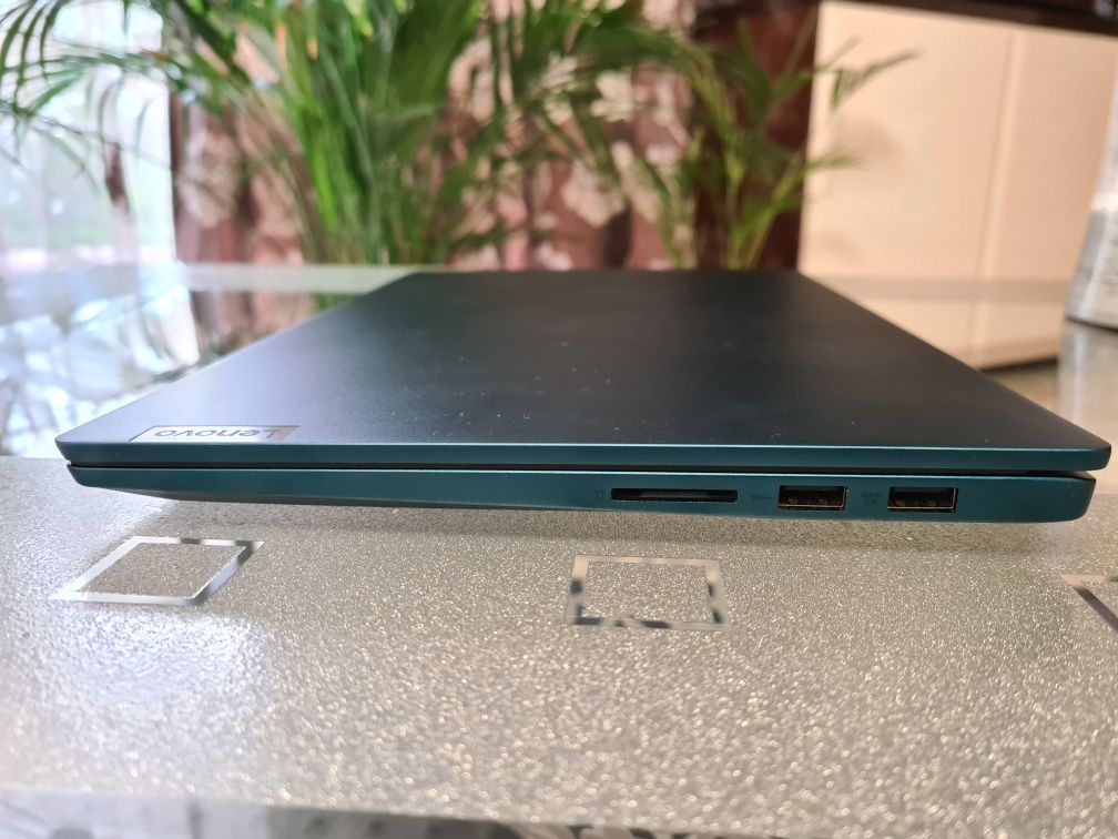 Laptop Ultraportabil Lenovo IdeaPad 5 14IIL05