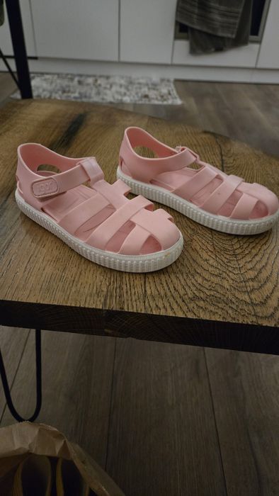 Сандали за момиче  igor