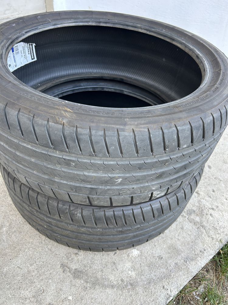 255 40 21 Bridgestone vara dot 2022