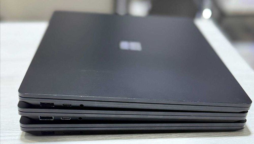 Surface Laptop 4 Black