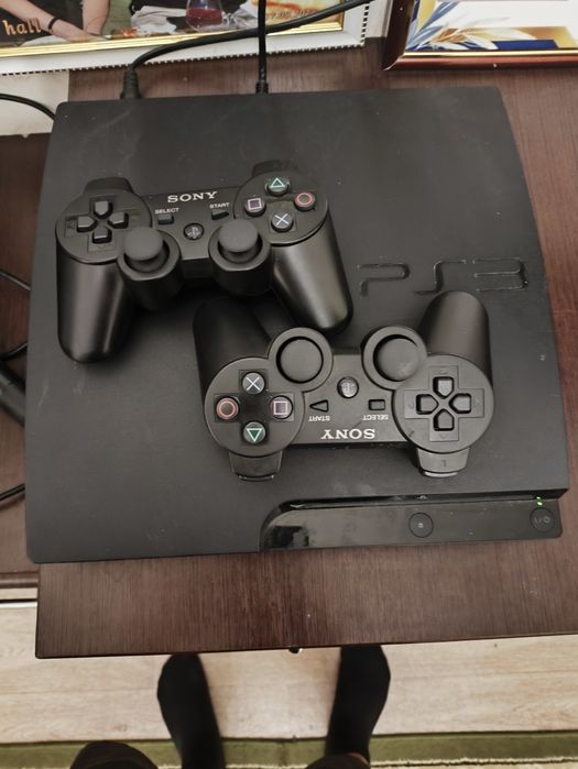Ps3 продам в отличном состоянии