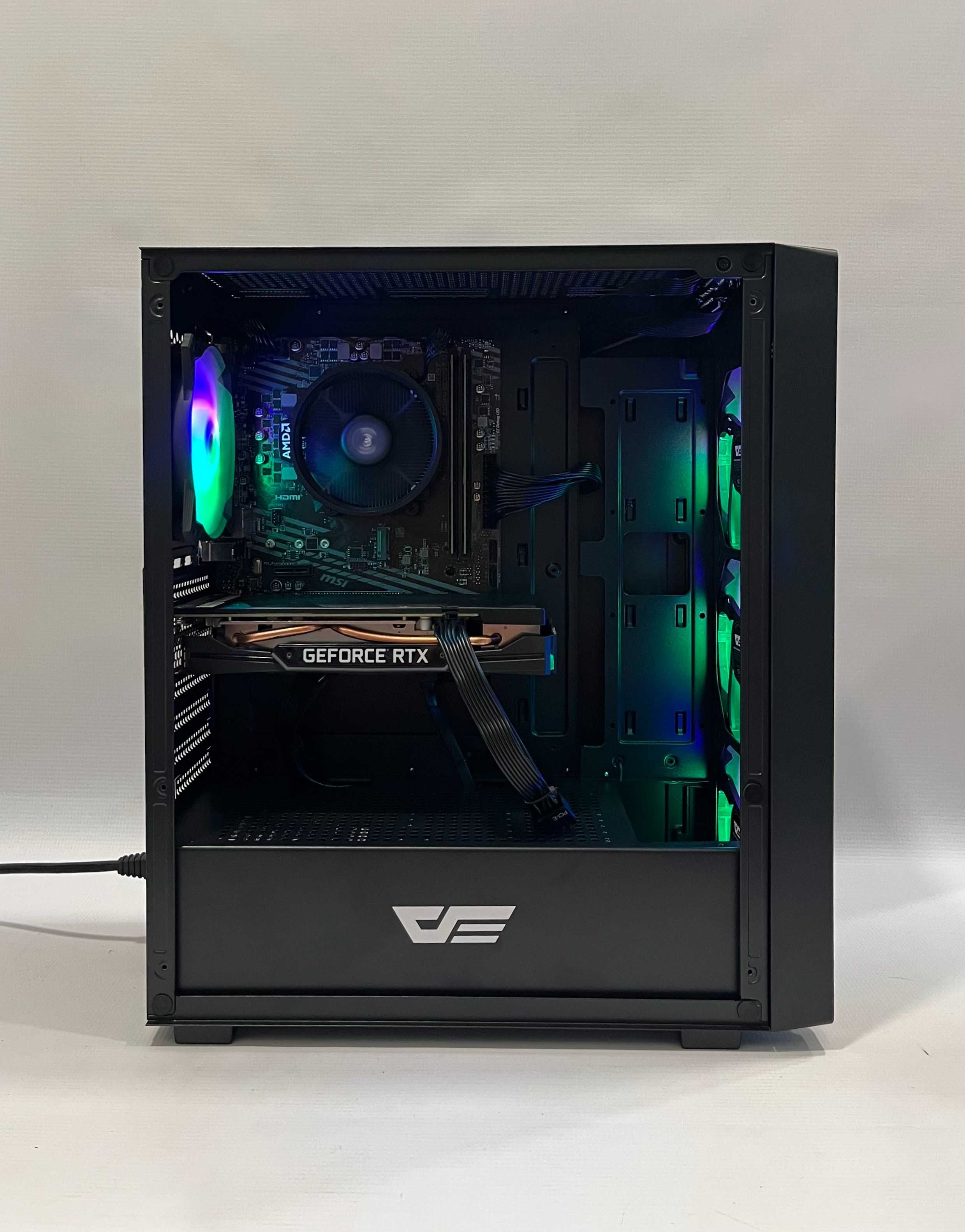 Геймърски компютър AMD Ryzen 5 3600, RTX 2060 Super, 16GB ram