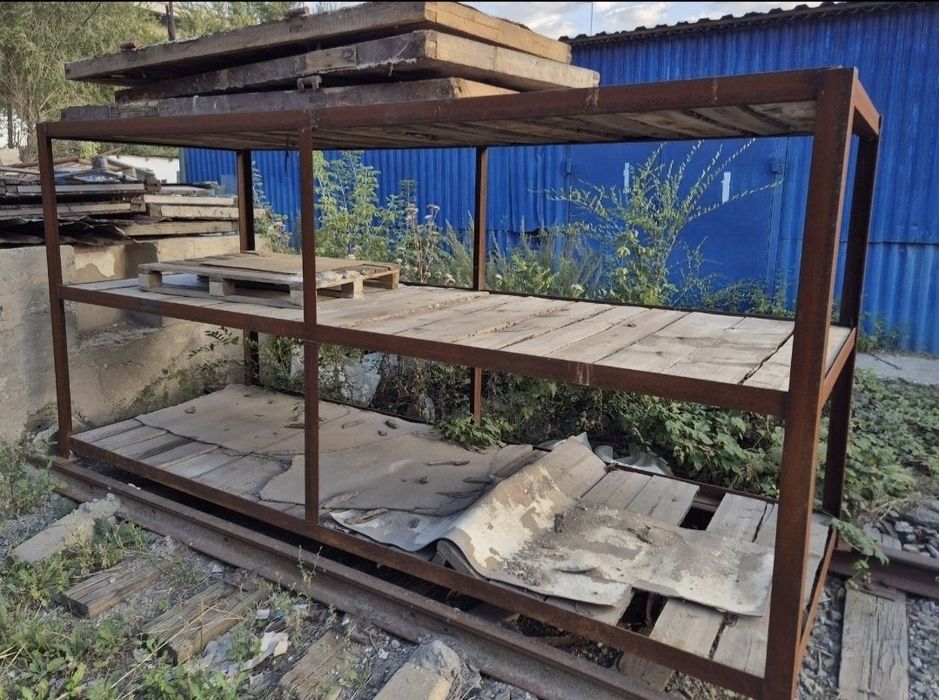 Продам стеллажи. Усиленные. Металл 75 уголок.