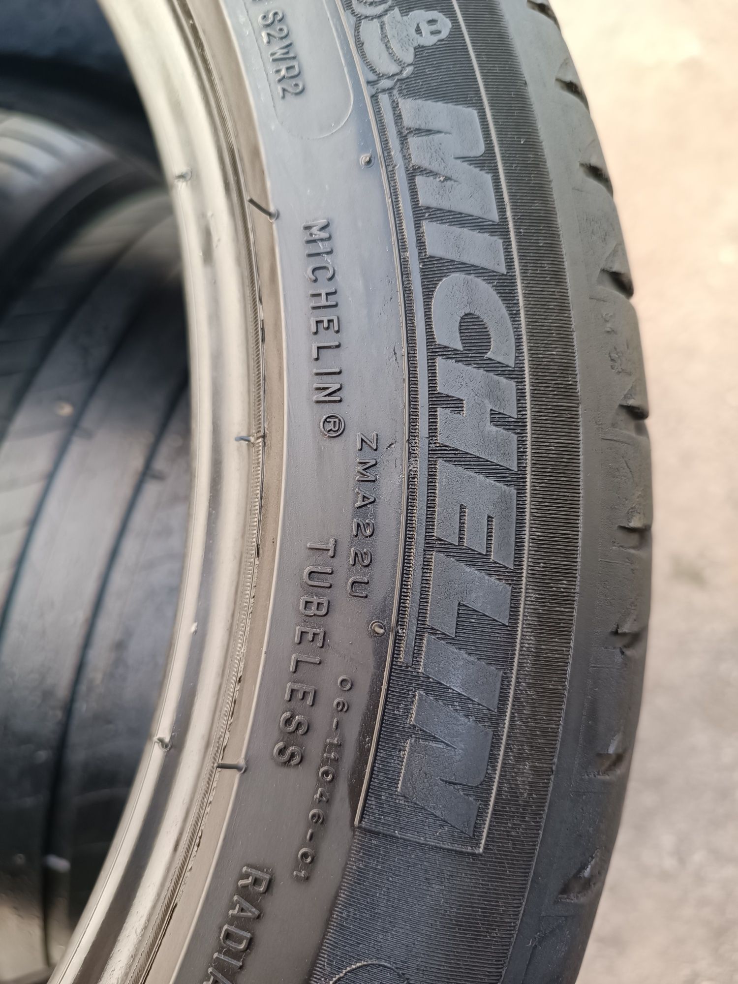 235/45/17 Michelin .