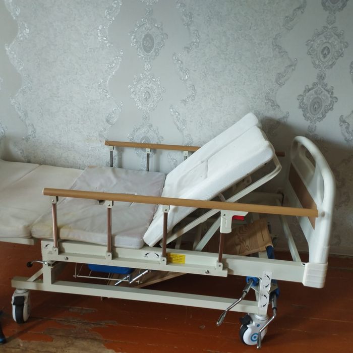 Продам кровать медицинский