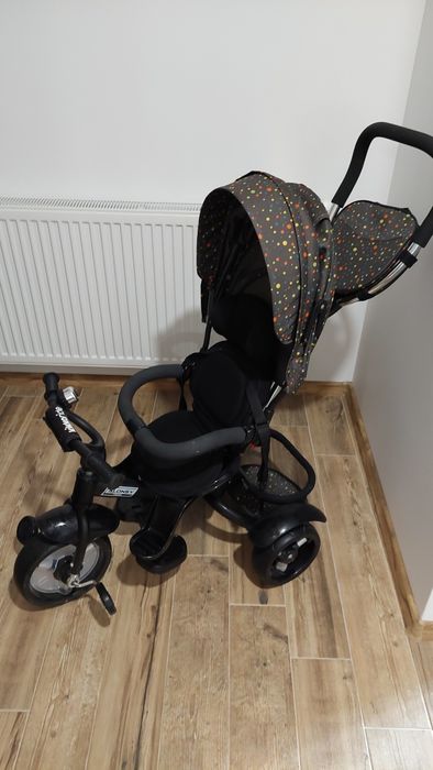 KIKKA RIDE Триколка със сенник и въртяща се седалка 3в1