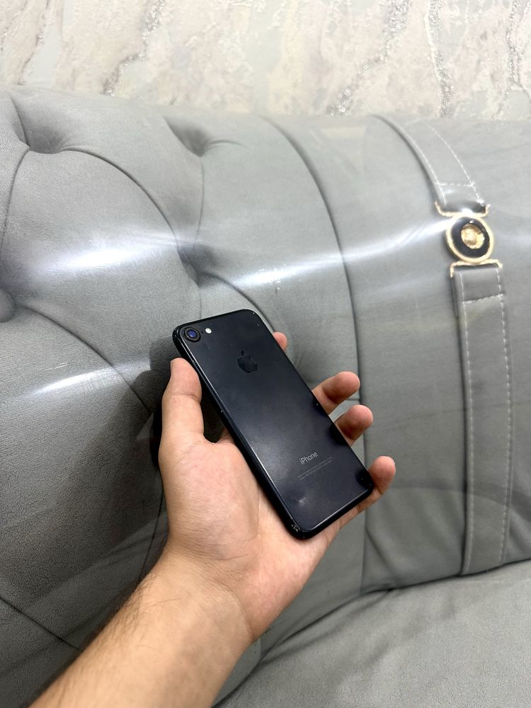 Iphone 7 srocni sotlad
