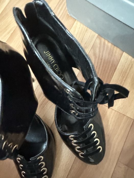 Димесезонные Сапоги. Лакированная и кожаная обувь.