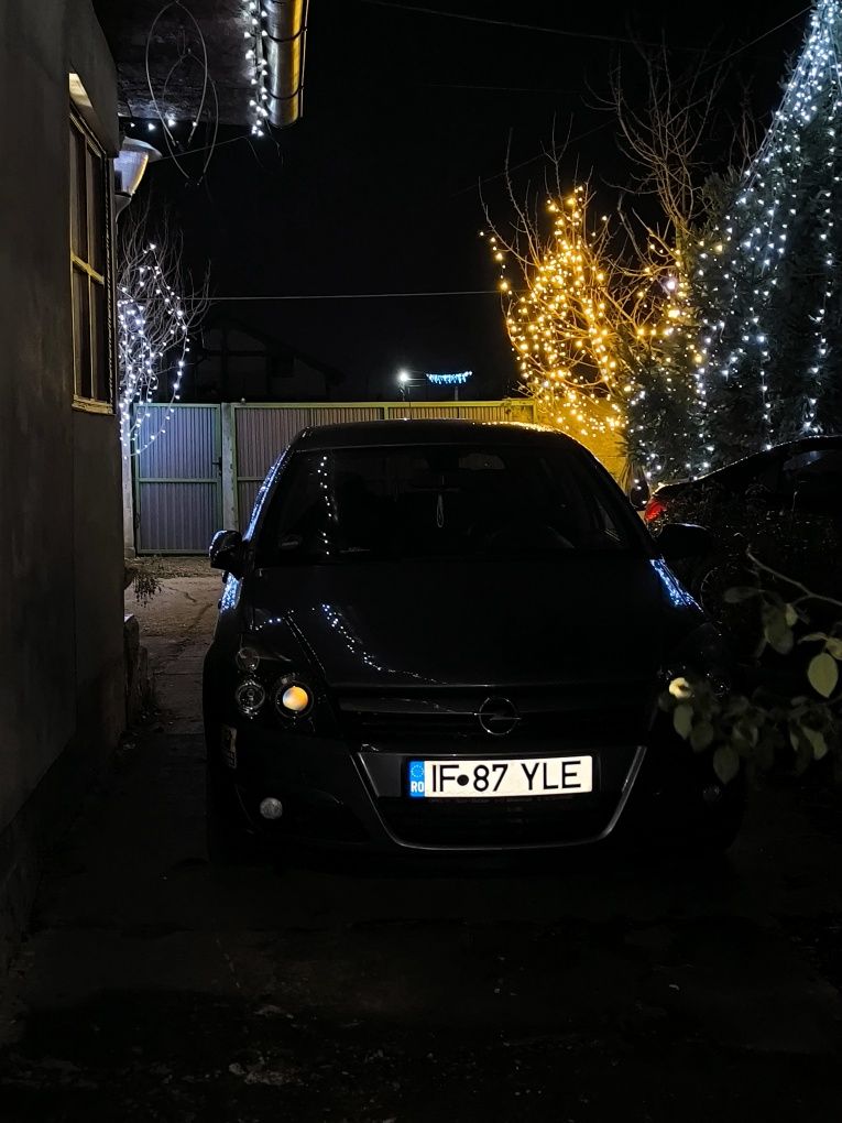 Opel Astra h sri 1,7cdti 2004