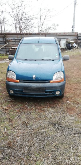 Продавам Рено Канго 1.4 2000 година на части