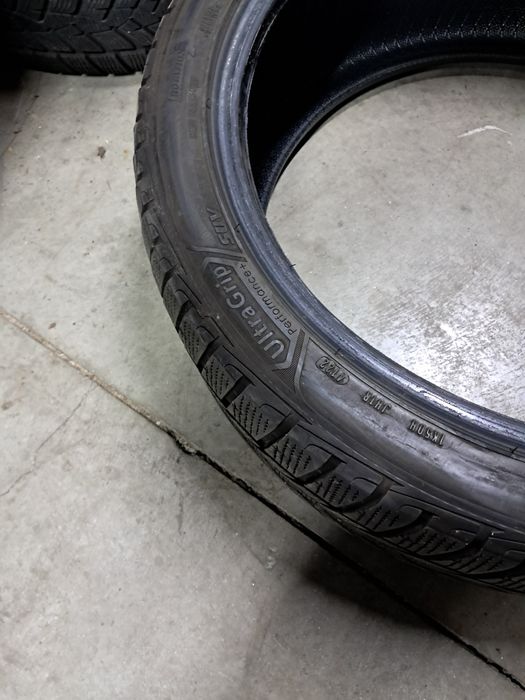 1xAnvelopa second iarna 255 40 R21 Goodyear 2022
