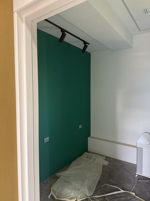 Инфин банк оркасида Имронмаркет руппарасида бино 3 этаж алохида сотила