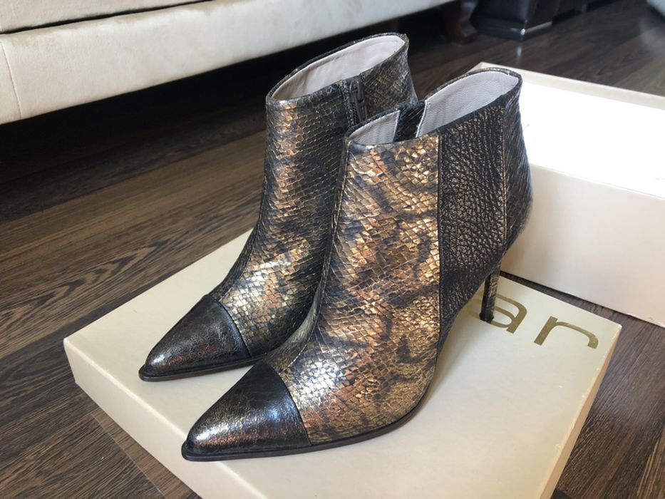 Cizme de piele stiletto